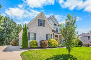 569 Wentworth Dr, Winston-Salem, NC 27107 - Photo 2