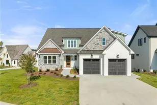 727 Royal Jasmine Ct, Winston-Salem, NC 27106 - Photo 2