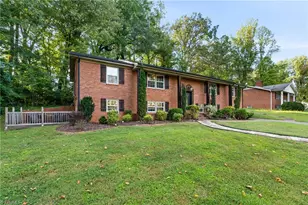 1048 Pine Lake Dr, Winston-Salem, NC 27105 - Photo 4