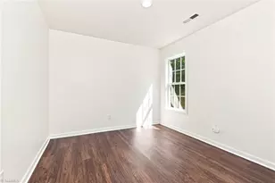 5117 Oakhurst Park Ct, Kernersville, NC 27284 - Photo 10
