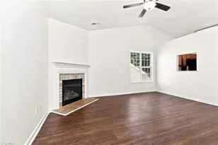 5117 Oakhurst Park Ct, Kernersville, NC 27284 - Photo 4