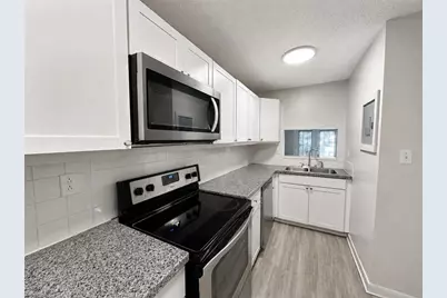 301 Village Lane #C, Greensboro, NC 27409 - Photo 4