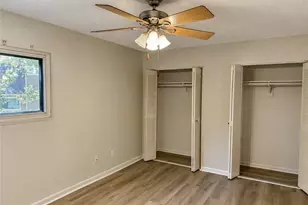 301 Village Ln, Greensboro, NC 27409 - Photo 14