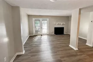 301 Village Ln, Greensboro, NC 27409 - Photo 8