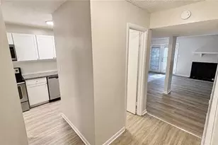 301 Village Ln, Greensboro, NC 27409 - Photo 6