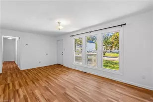2220 Bradley St, Greensboro, NC 27406 - Photo 8