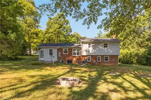 201 Wedgewood Dr, Jamestown, NC 27282 - Photo 30