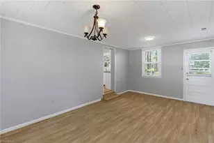 201 Wedgewood Dr, Jamestown, NC 27282 - Photo 12