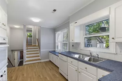 201 Wedgewood Drive, Jamestown, NC 27282 - Photo 10