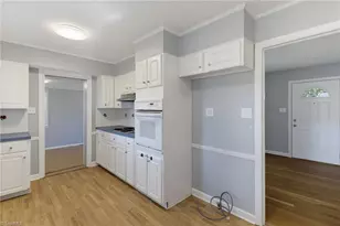 201 Wedgewood Dr, Jamestown, NC 27282 - Photo 8