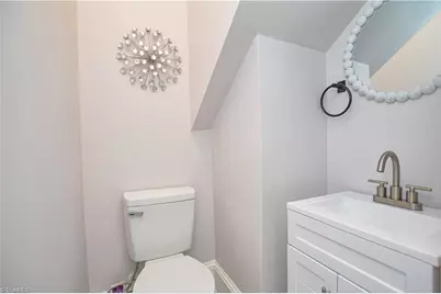 302 Louise Avenue, High Point, NC 27262 - Photo 24