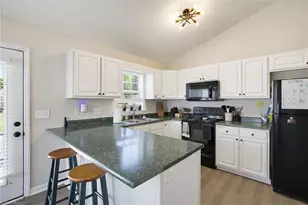 21 Oak Meadow Ln, Thomasville, NC 27360 - Photo 12