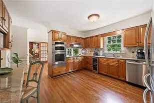 5001 Edinborough Rd, Greensboro, NC 27406 - Photo 32