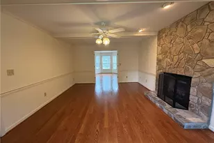 2017 Pembrooke Forest Dr, Winston-Salem, NC 27106 - Photo 8