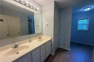 2017 Pembrooke Forest Dr, Winston-Salem, NC 27106 - Photo 16