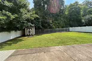 4312 Pepperbush Dr, Greensboro, NC 27405 - Photo 16