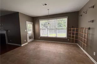 4312 Pepperbush Dr, Greensboro, NC 27405 - Photo 6