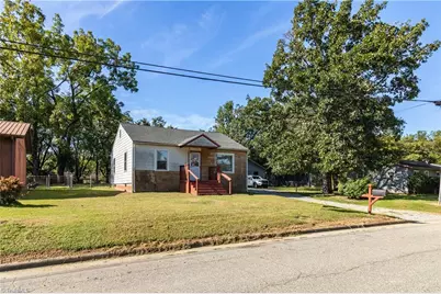 306 Friendly Avenue, High Point, NC 27260 - Photo 4