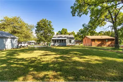 306 Friendly Avenue, High Point, NC 27260 - Photo 24