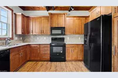 445 McAdoo Avenue, Greensboro, NC 27406 - Photo 12