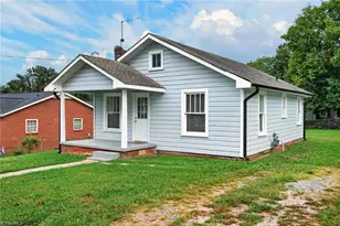 202 W Whitsett St, Graham, NC 27253 - Photo 6