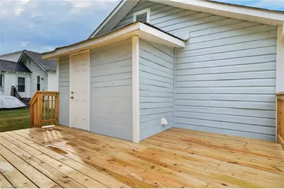 202 W Whitsett Street, Graham, NC 27253 - Photo 26