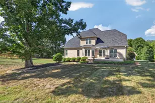 7807 Winterbourne Dr, Summerfield, NC 27358 - Photo 2