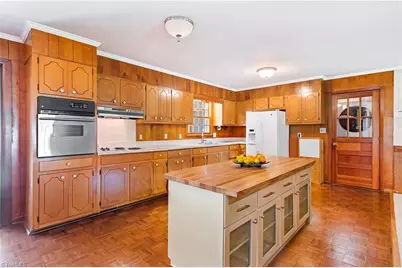 403 E McPherson Drive, Mebane, NC 27302 - Photo 10