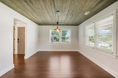 910 Pineknoll Street, Liberty, NC 27298 - Photo 16