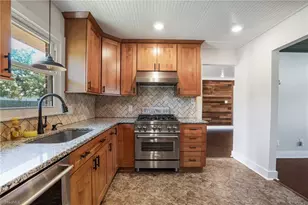 910 Pine Knoll St, Liberty, NC 27298 - Photo 20
