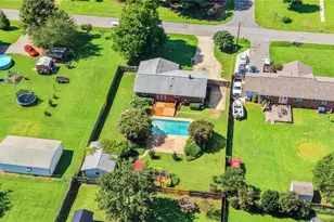 910 Pine Knoll St, Liberty, NC 27298 - Photo 50
