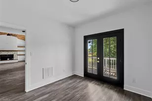 7905 Walkover Dr, Greensboro, NC 27455 - Photo 16