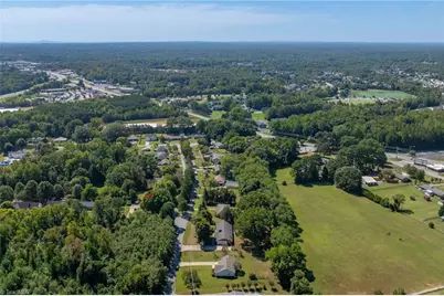 3803 Mulberry Lane, High Point, NC 27265 - Photo 32
