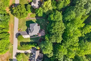 1380 Ridgewood Cir, Asheboro, NC 27203 - Photo 2