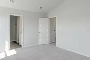 472 Regency Ln, Eden, NC 27288 - Photo 6