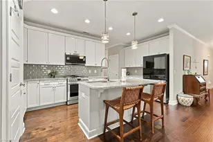 1009 Beechcrest Dr, Kernersville, NC 27284 - Photo 8