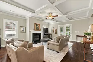 1009 Beechcrest Dr, Kernersville, NC 27284 - Photo 10
