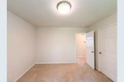 4154 Edgeware Road, Winston-Salem, NC 27106 - Photo 12