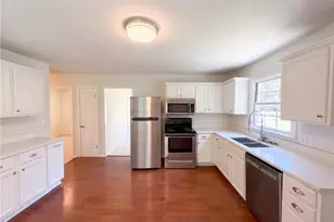 4154 Edgeware Rd, Winston-Salem, NC 27106 - Photo 2