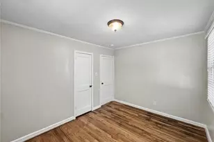 2010 Liberty Dr, Greensboro, NC 27408 - Photo 18