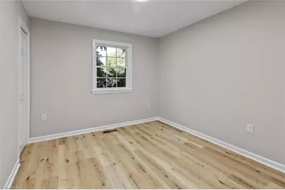 1009 Sykes Avenue, Greensboro, NC 27405 - Photo 14