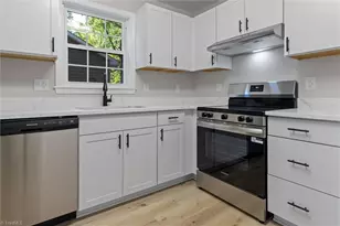 1009 Sykes Ave, Greensboro, NC 27405 - Photo 8