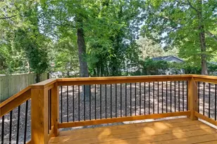 1009 Sykes Ave, Greensboro, NC 27405 - Photo 18