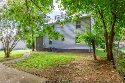 213 E Moore Avenue, High Point, NC 27263 - Photo 32
