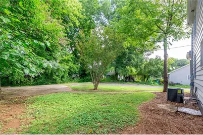 213 E Moore Avenue, High Point, NC 27263 - Photo 30