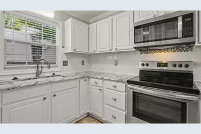 5305 Old Plantation Circle, Winston-Salem, NC 27104 - Photo 10