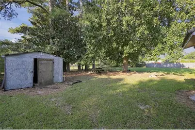 302 E 17th Street, Scotland Neck, NC 27874 - Photo 30