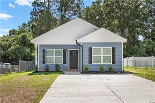 806 High St, Burlington, NC 27215 - Photo 2