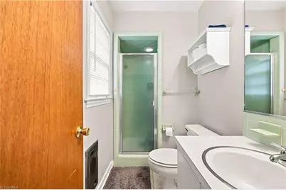 1011 W Mountain Street, Kernersville, NC 27284 - Photo 20