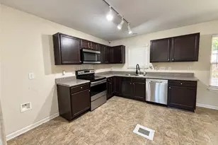 4506 Stephen Oaks Way, Greensboro, NC 27405 - Photo 6